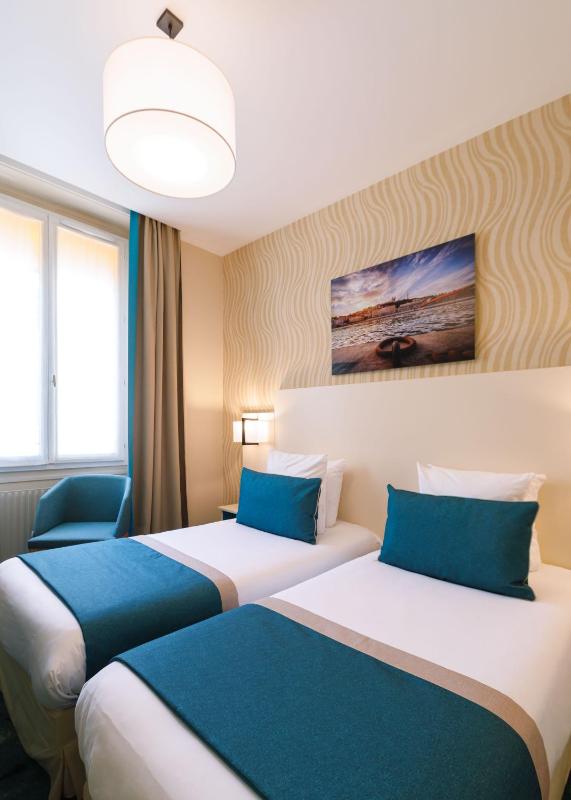 Comfort Double Room image 4