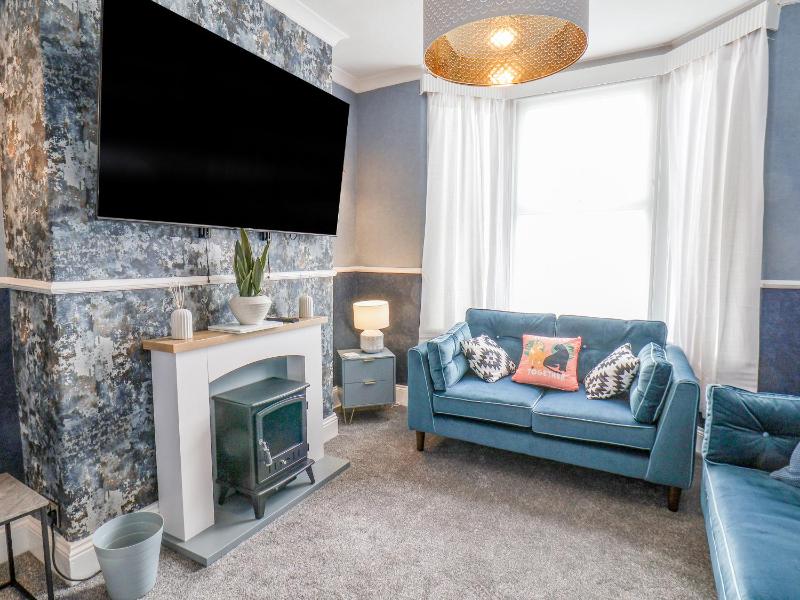 3 Auborough Street - image 1