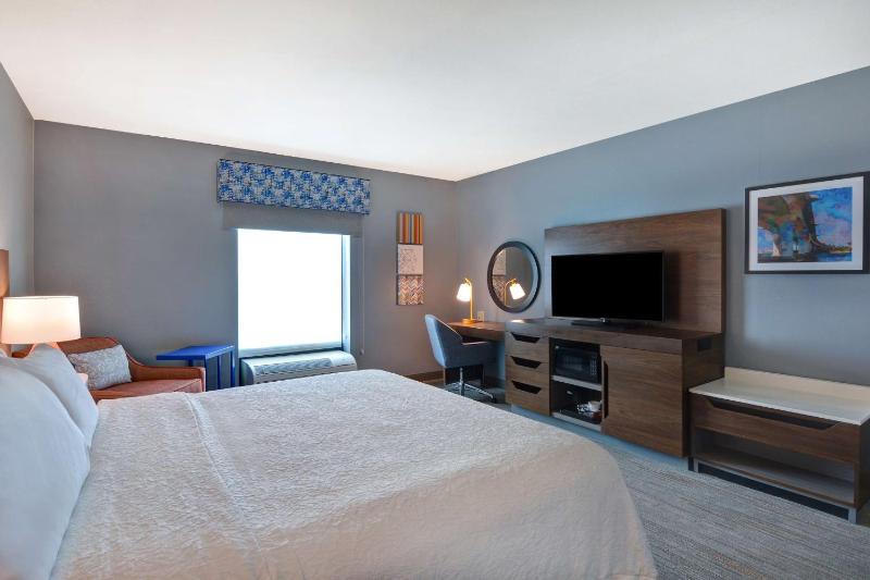 King Room image 4