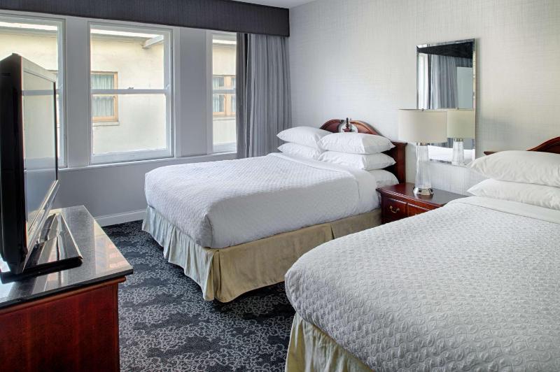 Embassy Suites by Hilton Portland-Downtown - image 25