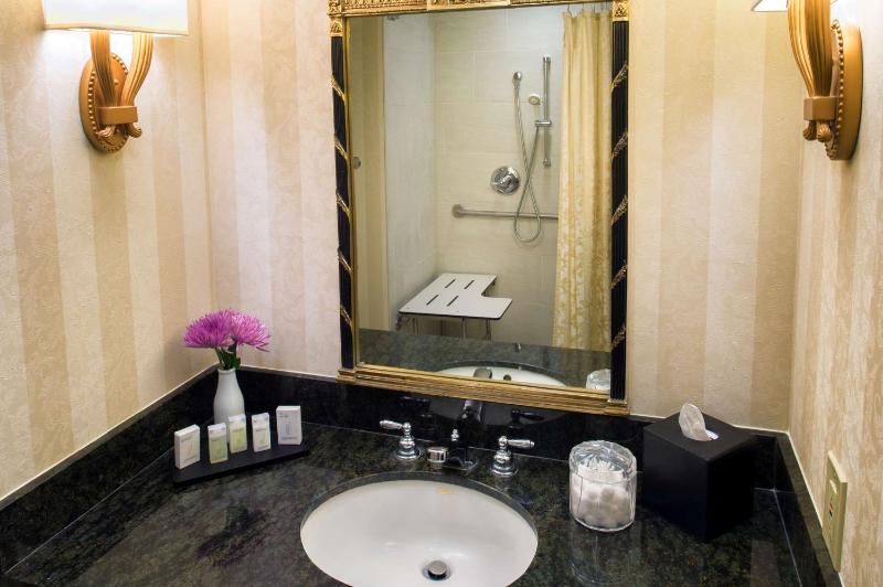 Embassy Suites by Hilton Portland-Downtown - image 15