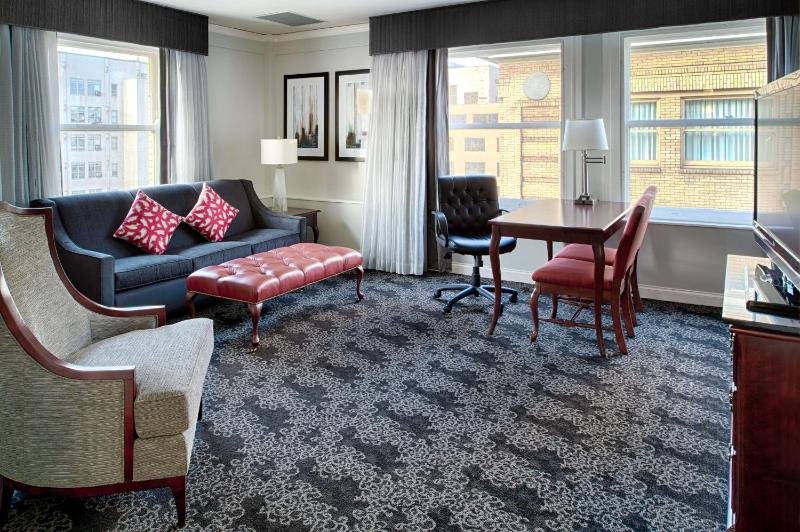 Embassy Suites by Hilton Portland-Downtown - image 38