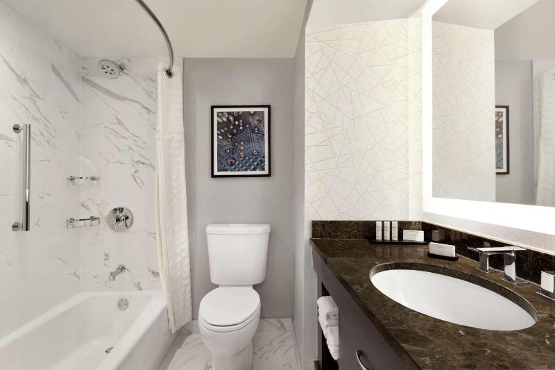 Suite with Two Double Beds - Non-Smoking image 1