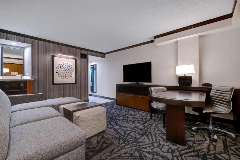Suite with Two Double Beds - Non-Smoking image 3