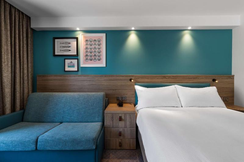 Hampton by Hilton Torquay - image 16