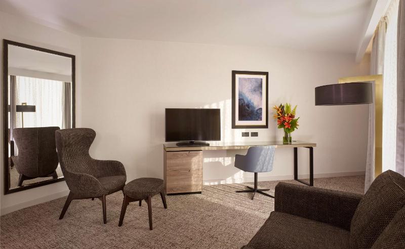 Junior Suite image 3