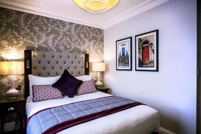 Cosy Double Guest Room image 4