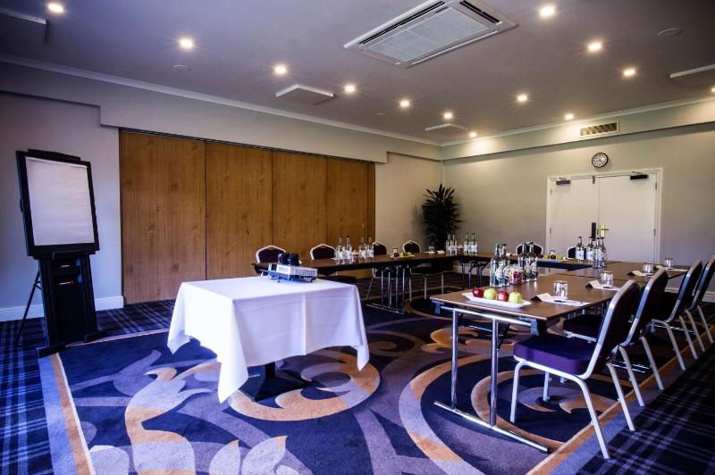 DoubleTree by Hilton Cheltenham-Cotswolds - image 40