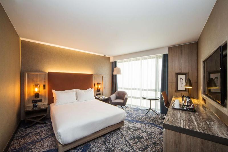 Queen Room - Mobility Access image 3