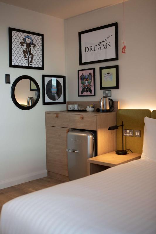 Queen Room - Mobility Access image 4