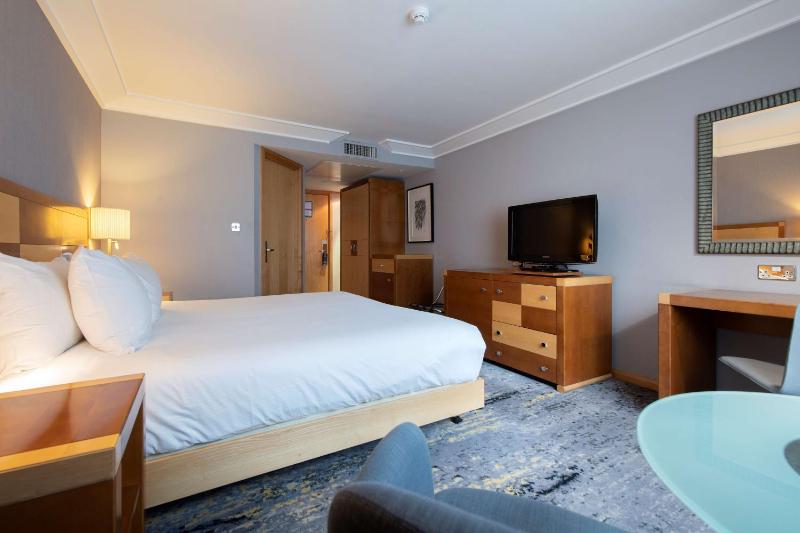 King Room image 4