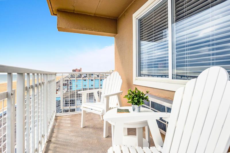 Dunes Suites Oceanfront - image 15