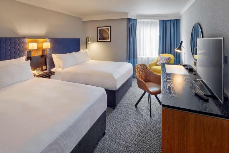Two Double Beds Accessible Guest Room image 1