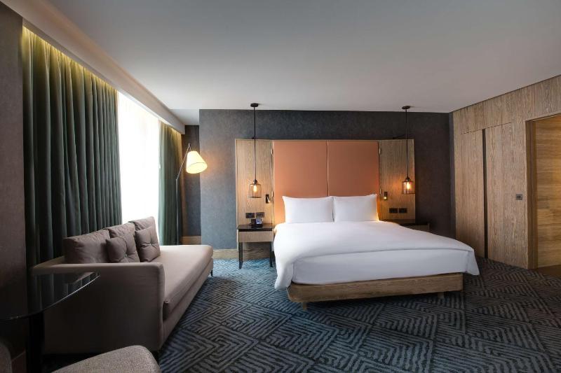 Executive King Room - Lounge Access image 1