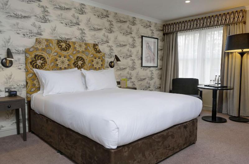 Double Room image 3