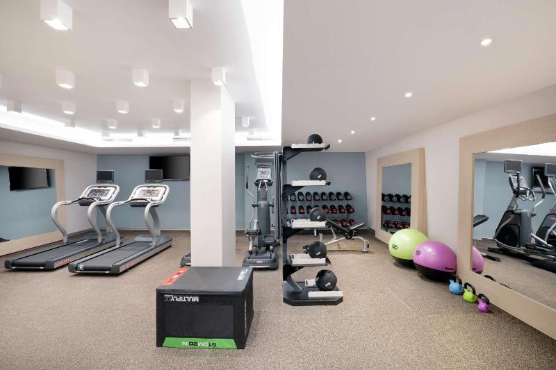 Hilton Garden Inn Budapest City Centre - image 11