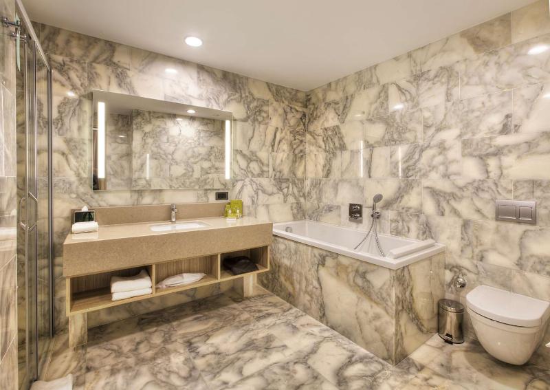 Junior Suite image 4