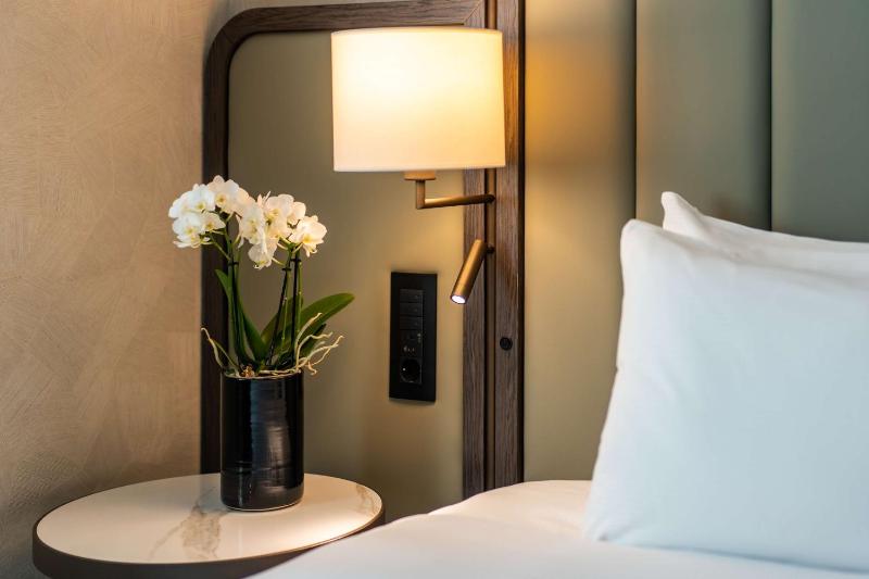 Executive King Room image 4