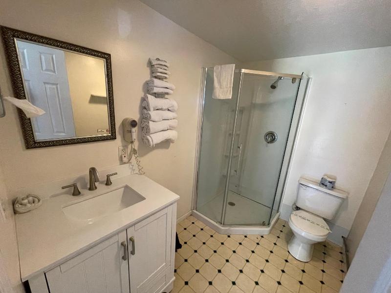 One-Bedroom House image 3