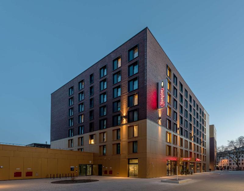 Hampton by Hilton Dusseldorf City Centre - image 1