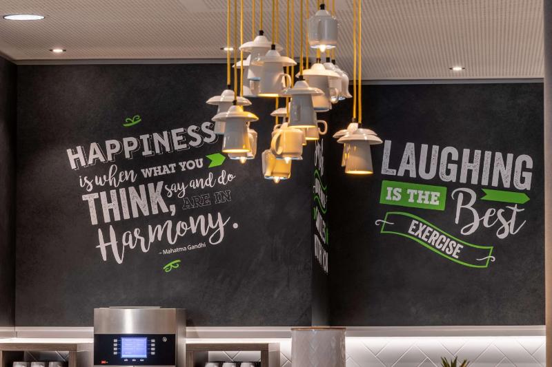 Hampton by Hilton Dusseldorf City Centre - image 44