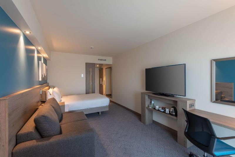 Hampton by Hilton Dusseldorf City Centre - image 20