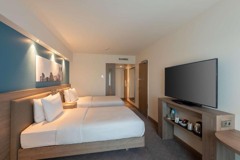 Hampton by Hilton Dusseldorf City Centre - image 26