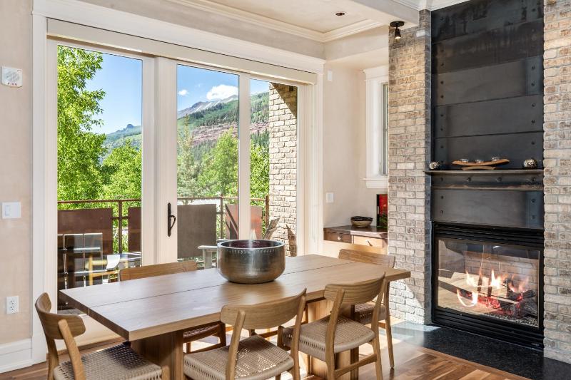 Element 52 Auberge Collection - image 9