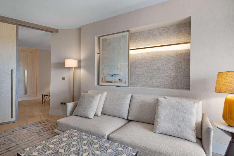 King Suite image 4