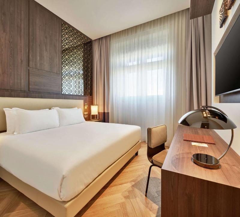 DoubleTree by Hilton Trieste - image 3