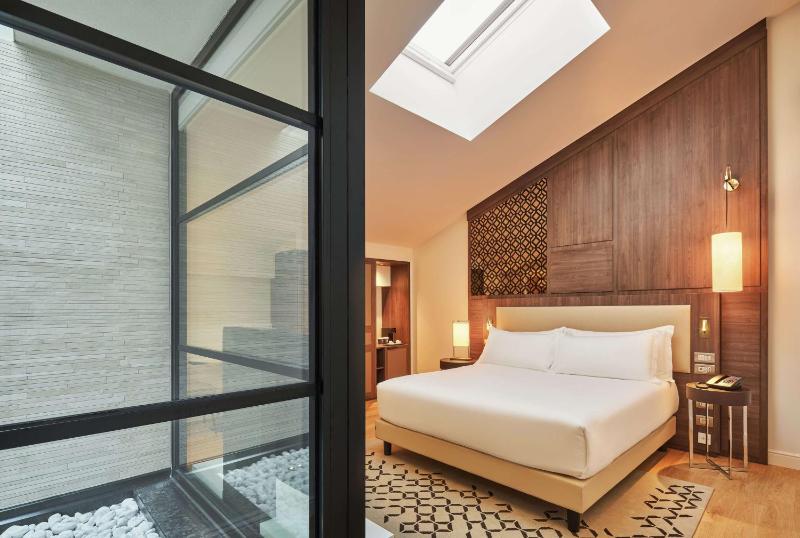 DoubleTree by Hilton Trieste - image 8
