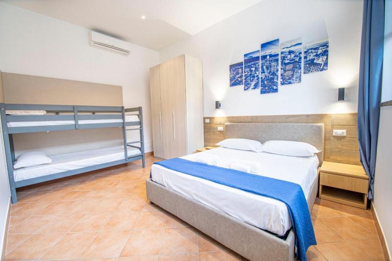 Quadruple Room with Private Bathroom image 4