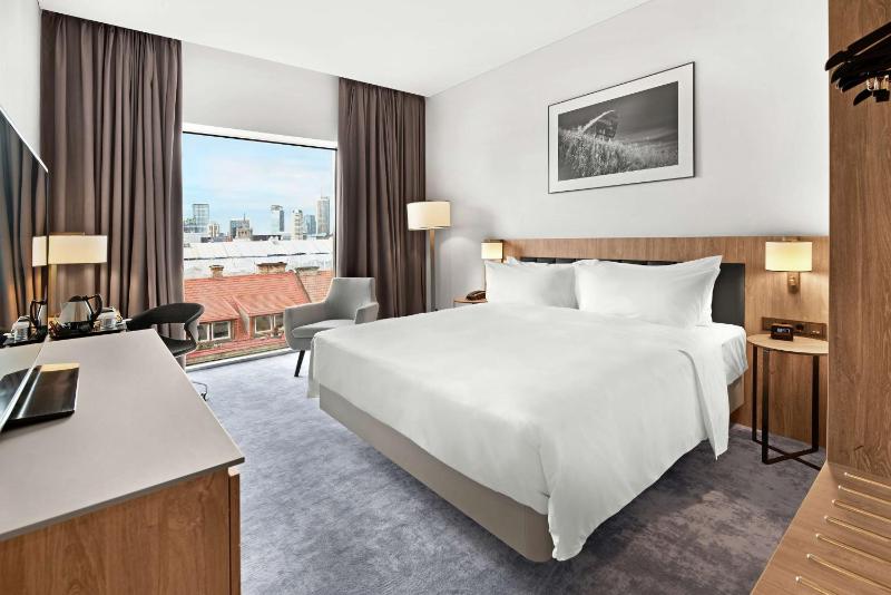 King Room image 4