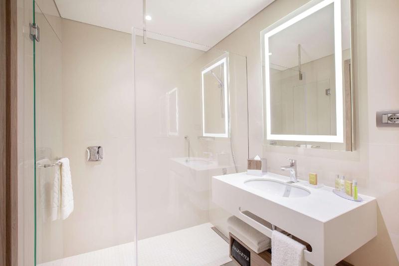 King Room image 1