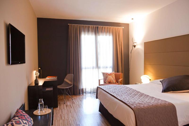 Superior King Room image 1