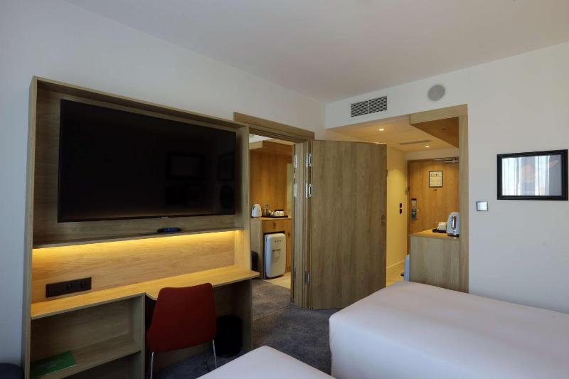 Family Connecting Rooms image 1