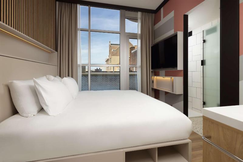 Motto by Hilton Rotterdam City Centre - image 7