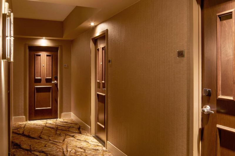 Hilton Denver City Center - image 24