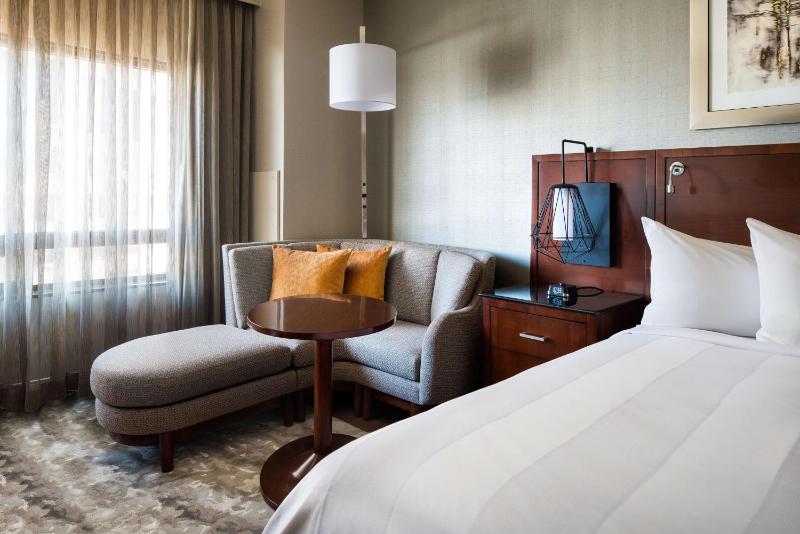 Hilton Denver City Center - image 21