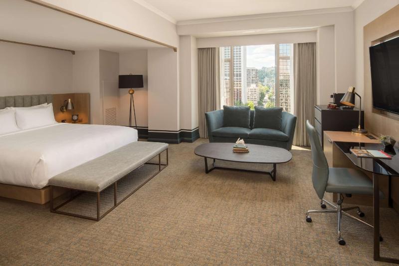 The Duniway Portland A Hilton Hotel - image 2