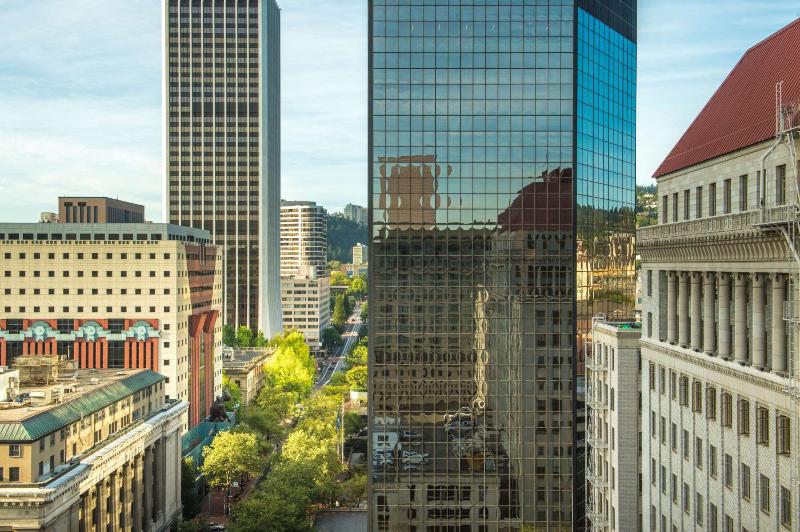 The Duniway Portland A Hilton Hotel - image 6