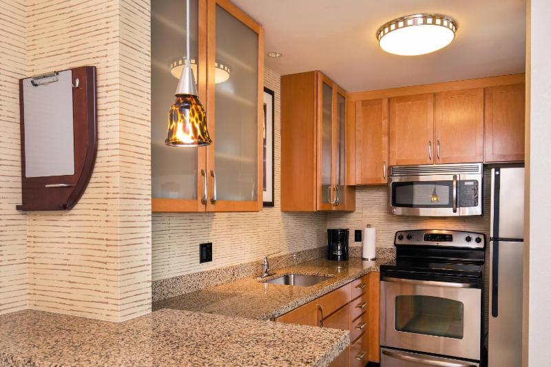 Two-Bedroom King Suite image 3