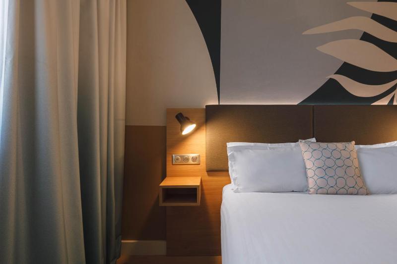 Holiday Inn Toulon City Centre By IHG - image 13