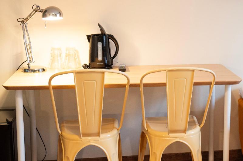 Standard Quadruple Room image 2