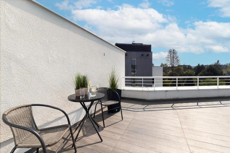 Orlowo Park - Spacious Apartment with Winter Garden by Noclegi Renters - image 50
