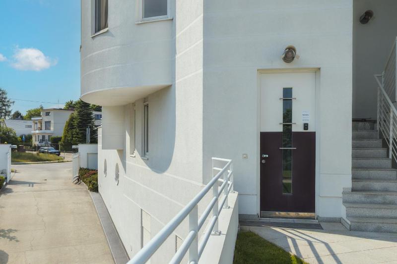 Orlowo Park - Spacious Apartment with Winter Garden by Noclegi Renters - image 42
