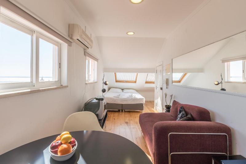 Budget Studio with River View image 1