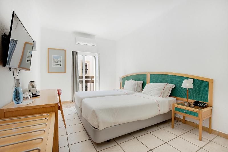Double or Twin Room with Pool View image 4