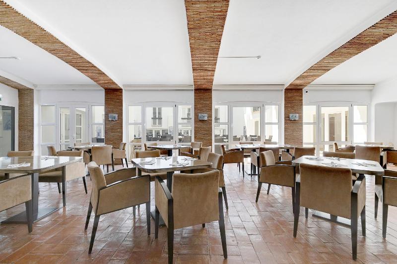 Hotel Carvoeiro Plaza - image 6