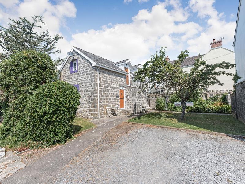 The Coach House - image 19